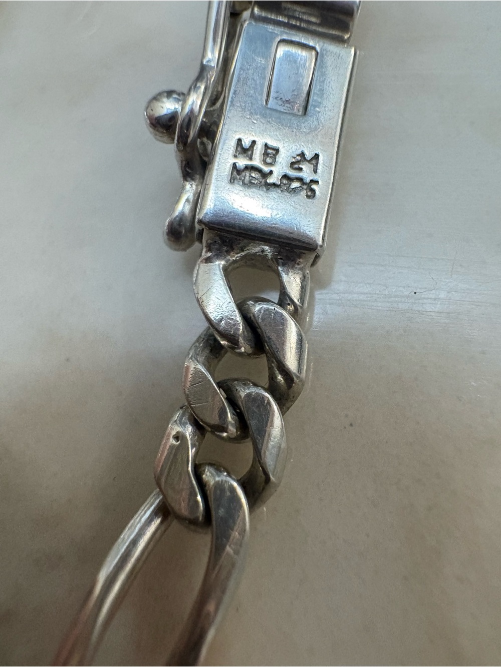 925 Sterling Silver Vintage Mexico Signed Figaro Link Bracelet 8.75 A+ unisex - Picture 7 of 14